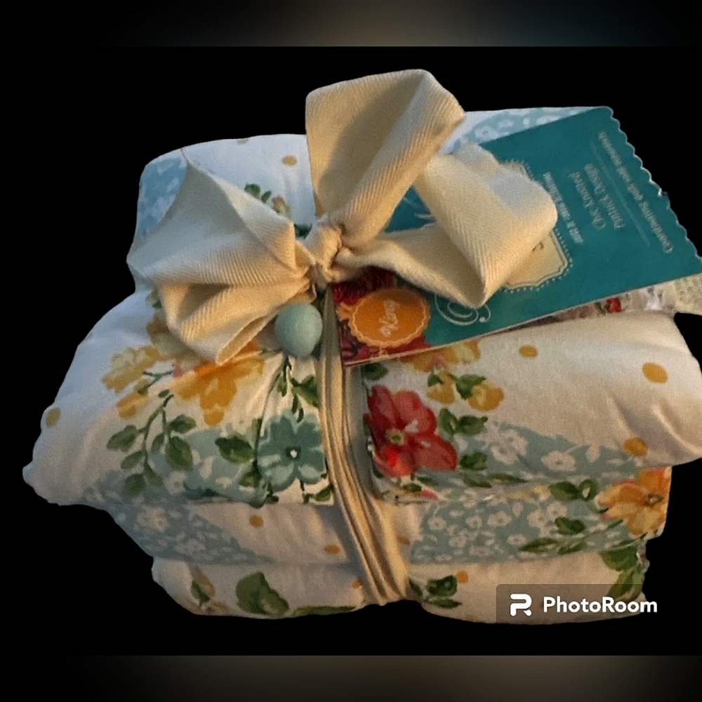 The Pioneer Woman “Vintage Floral” King Sham Set *NWT*